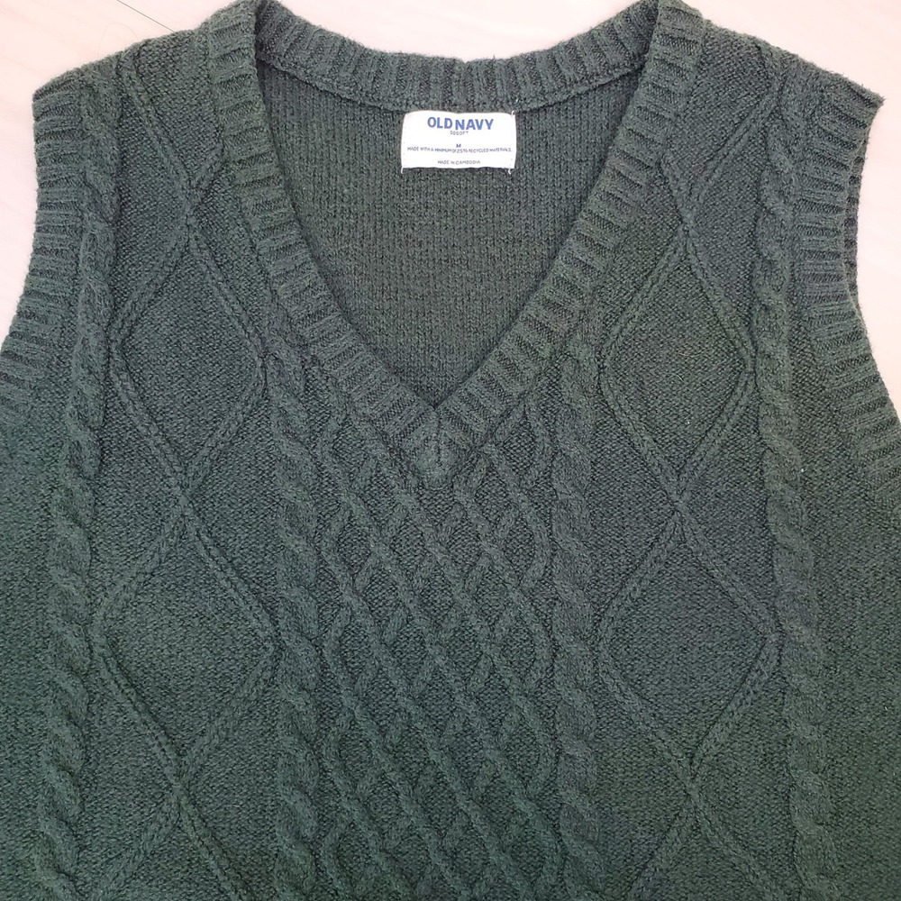 Old Navy SoSoft Forest Green Cable Knit V-Neck Sweater Vest Women M Grandmacore
